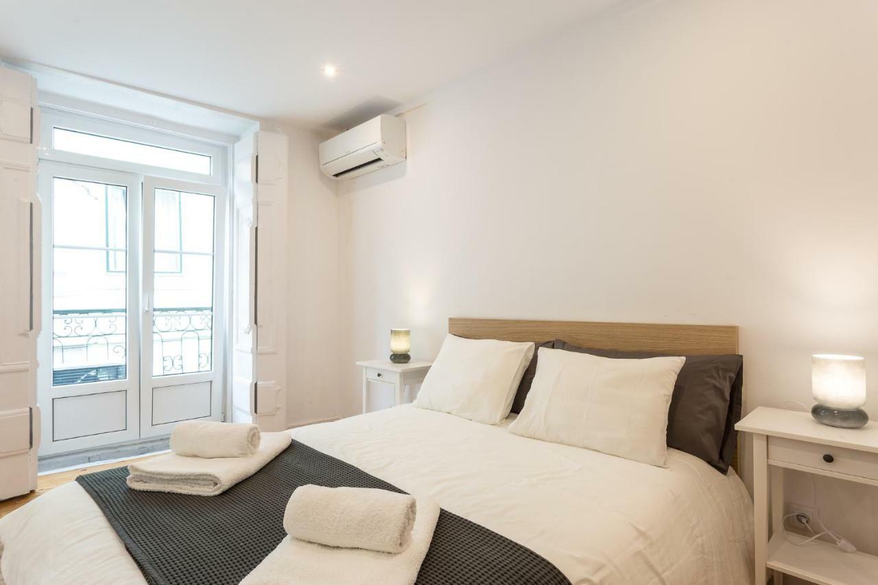 Three Bedroom Apartment In Historical Centre -Bairro Alto Lissabon Exterior foto